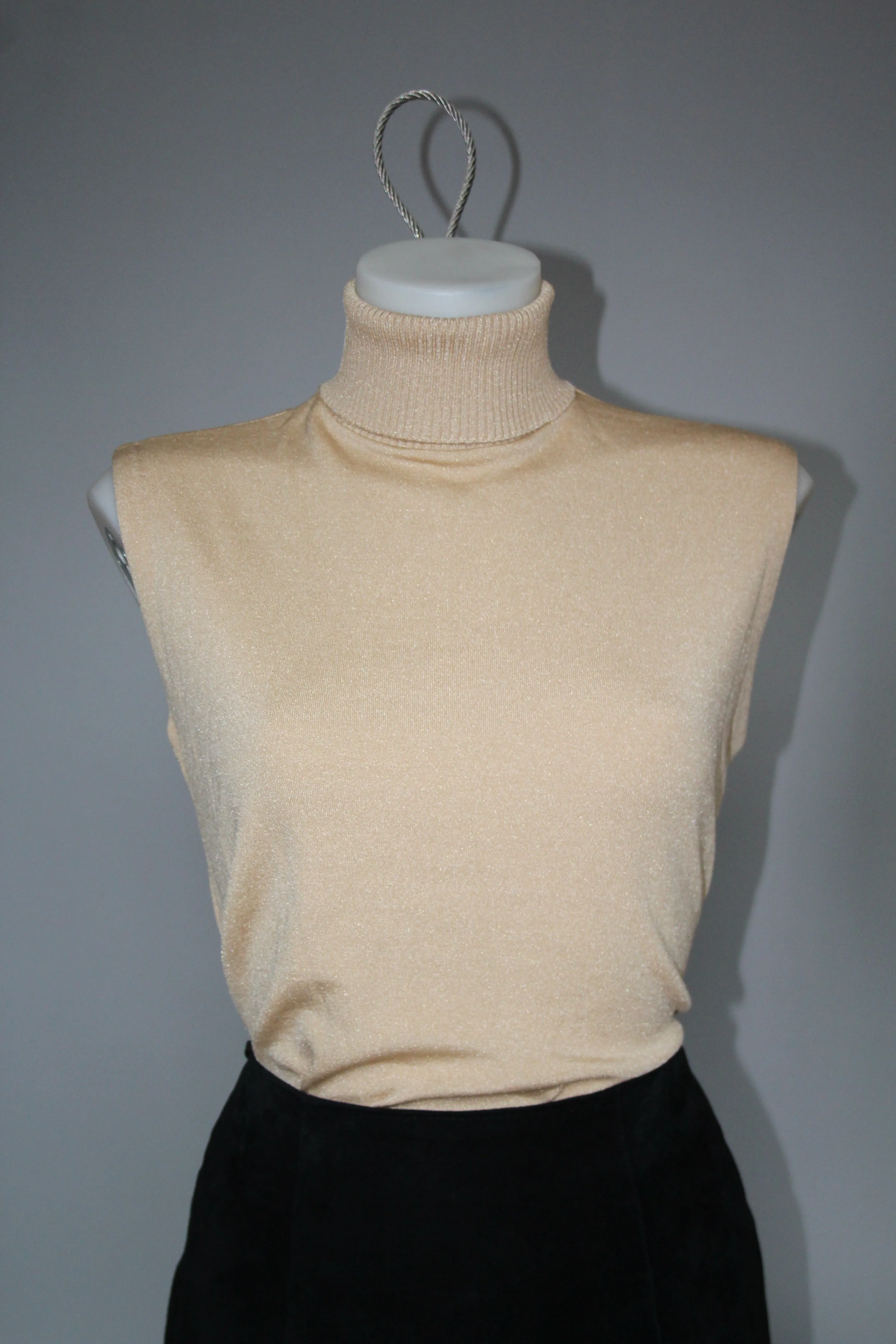 70s Nude Sleeveless Turtleneck - M