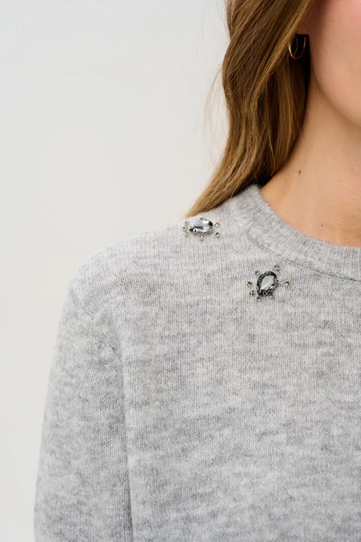 CLASSIC LIGHT GREY DETAIL NECKLINE SWEATER