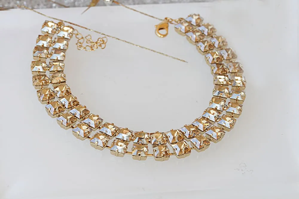 COLLAR NECKLACE