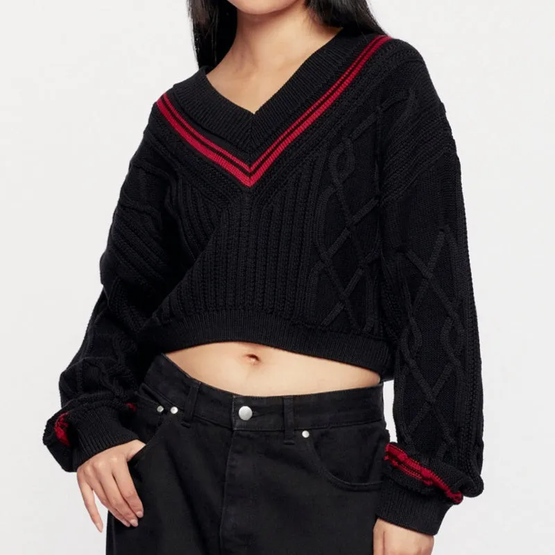 Custom Fashion V-neck Women’s Knitted Sweater