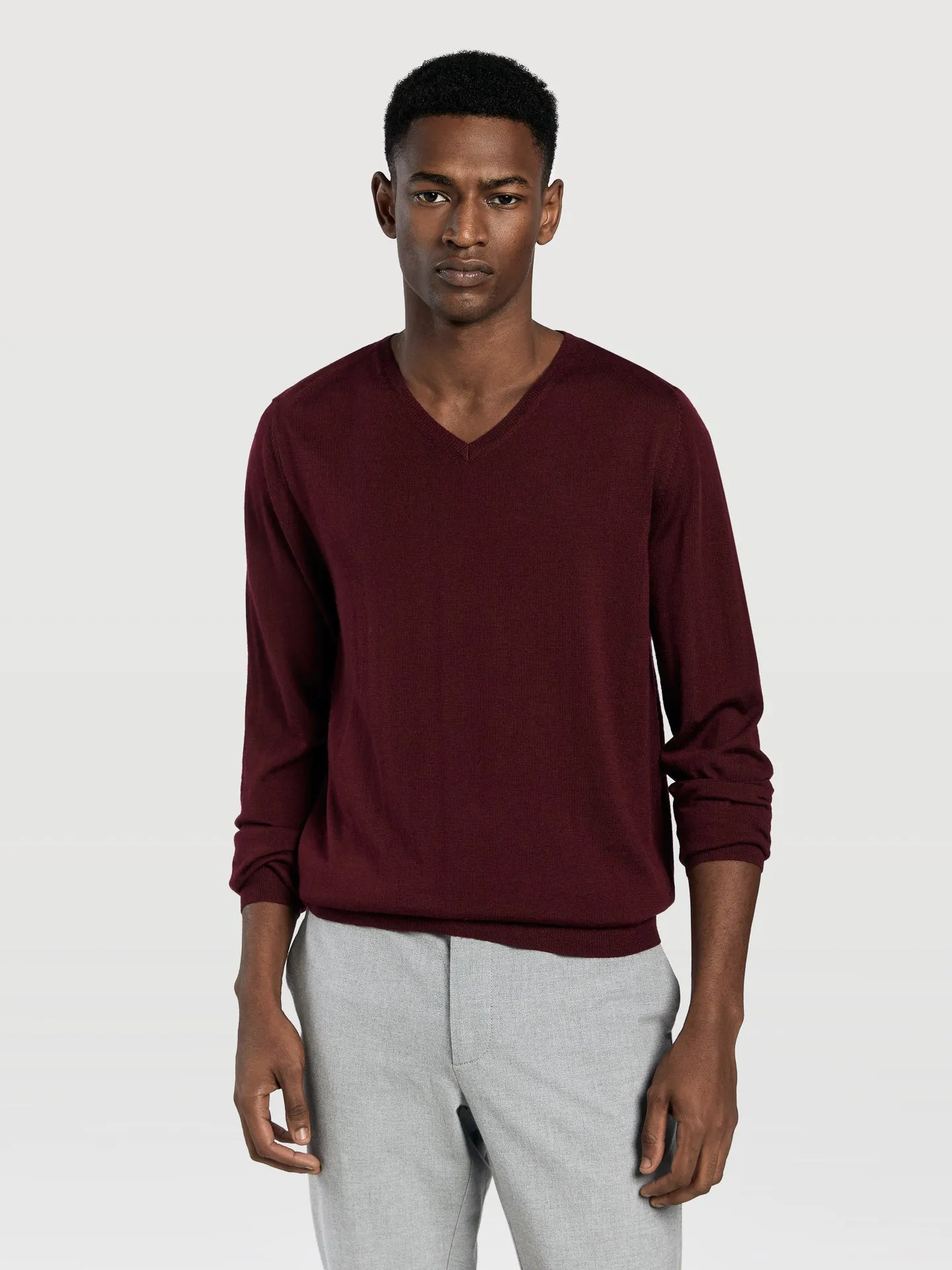 Extra fine merino wool v-neck sweater