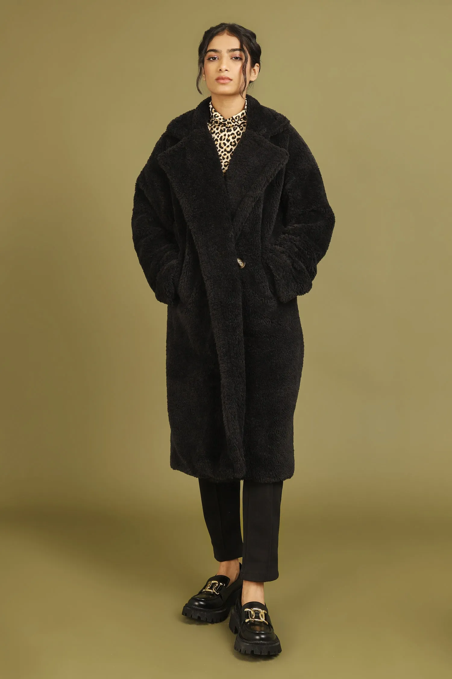 FUR COAT-BLACK