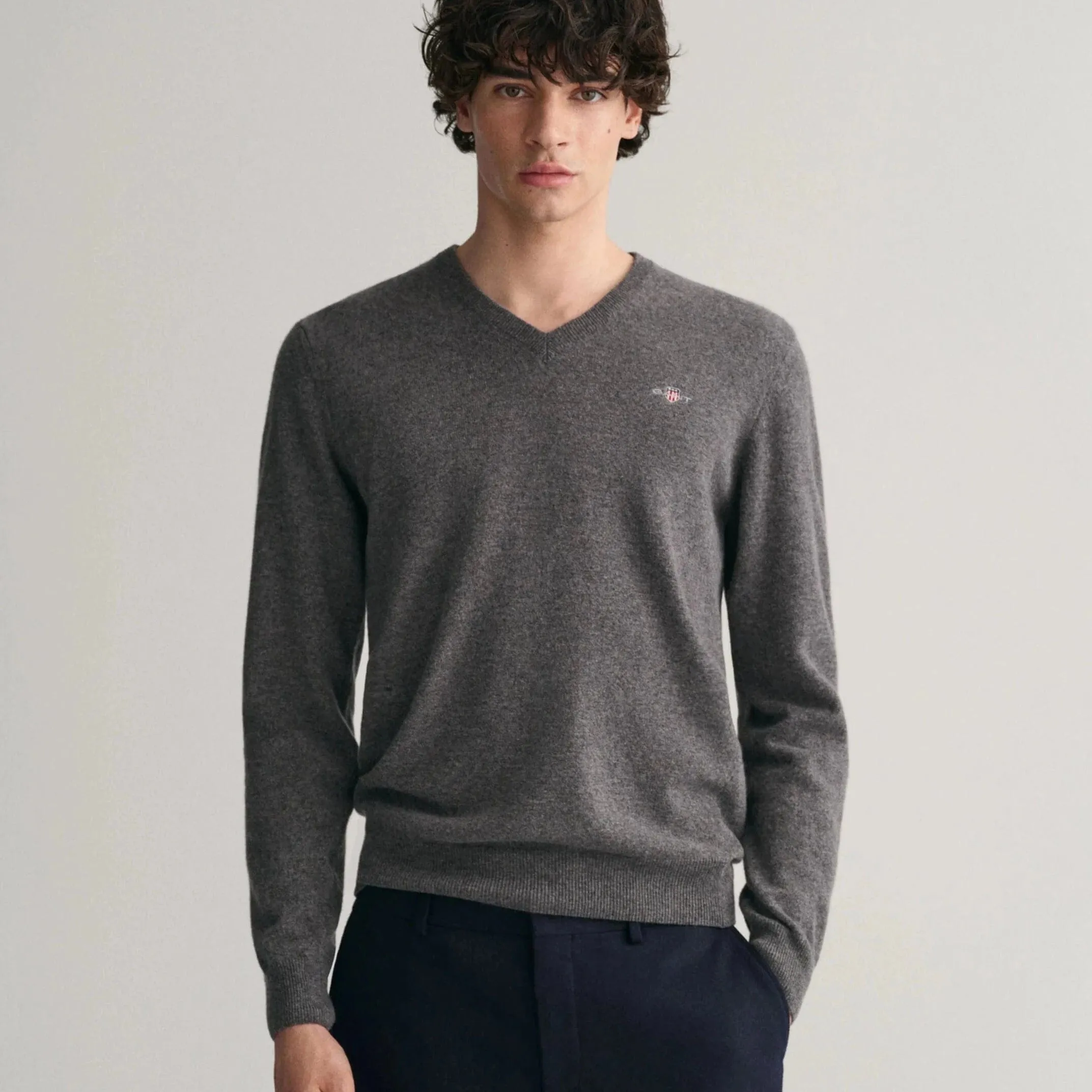 Gant Superfine Lambswool V-Neck Sweater in Antracit Melange