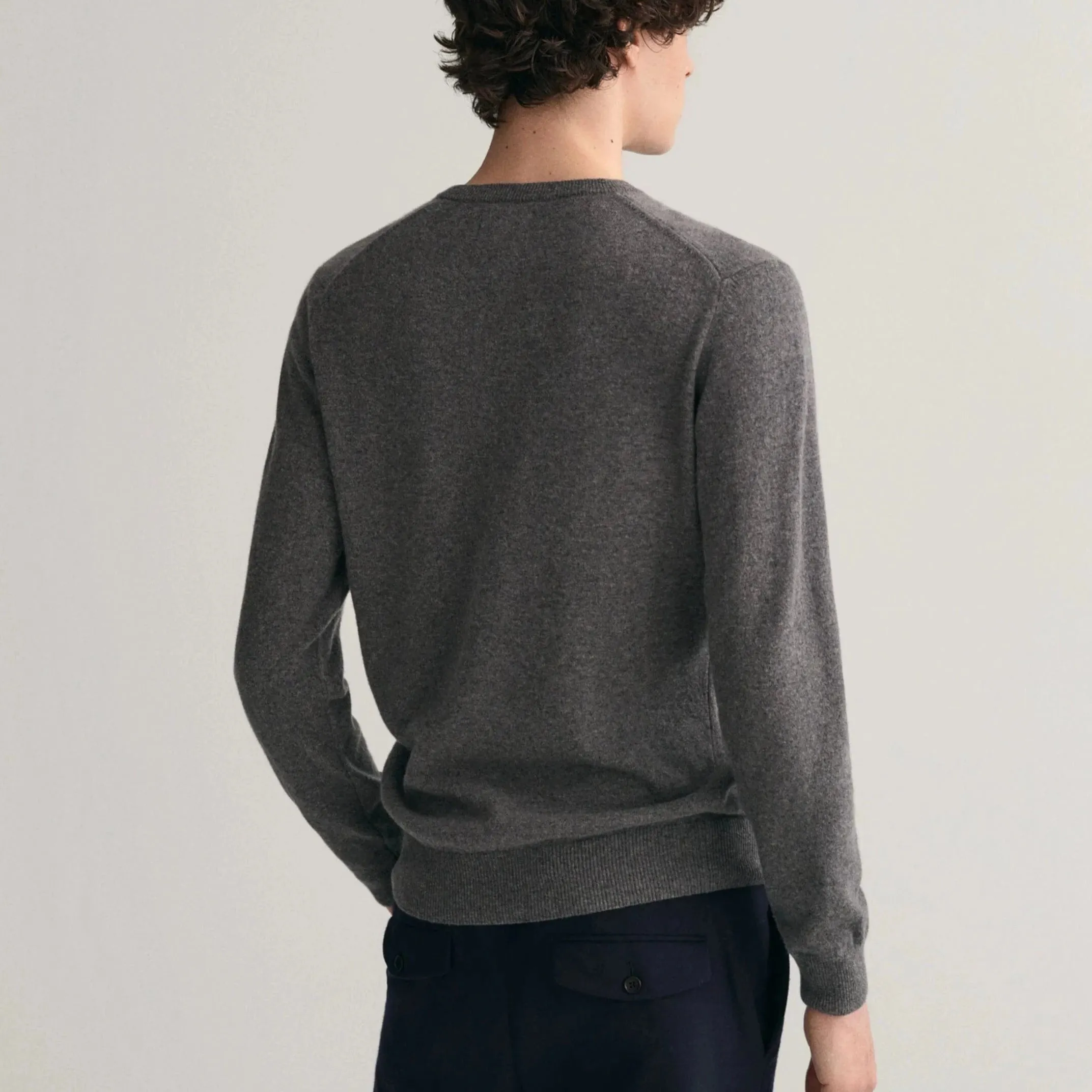 Gant Superfine Lambswool V-Neck Sweater in Antracit Melange