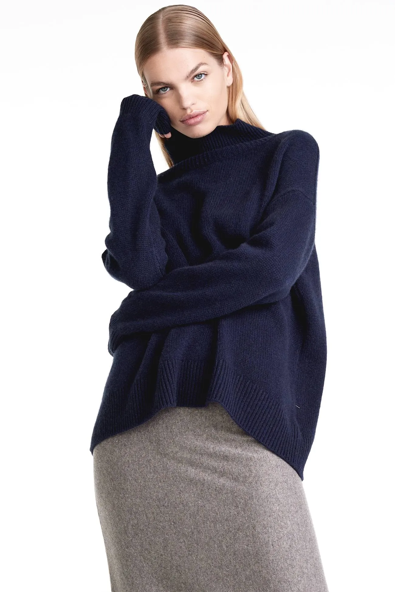 JOSLYN TURTLENECK CASHMERE SWEATER