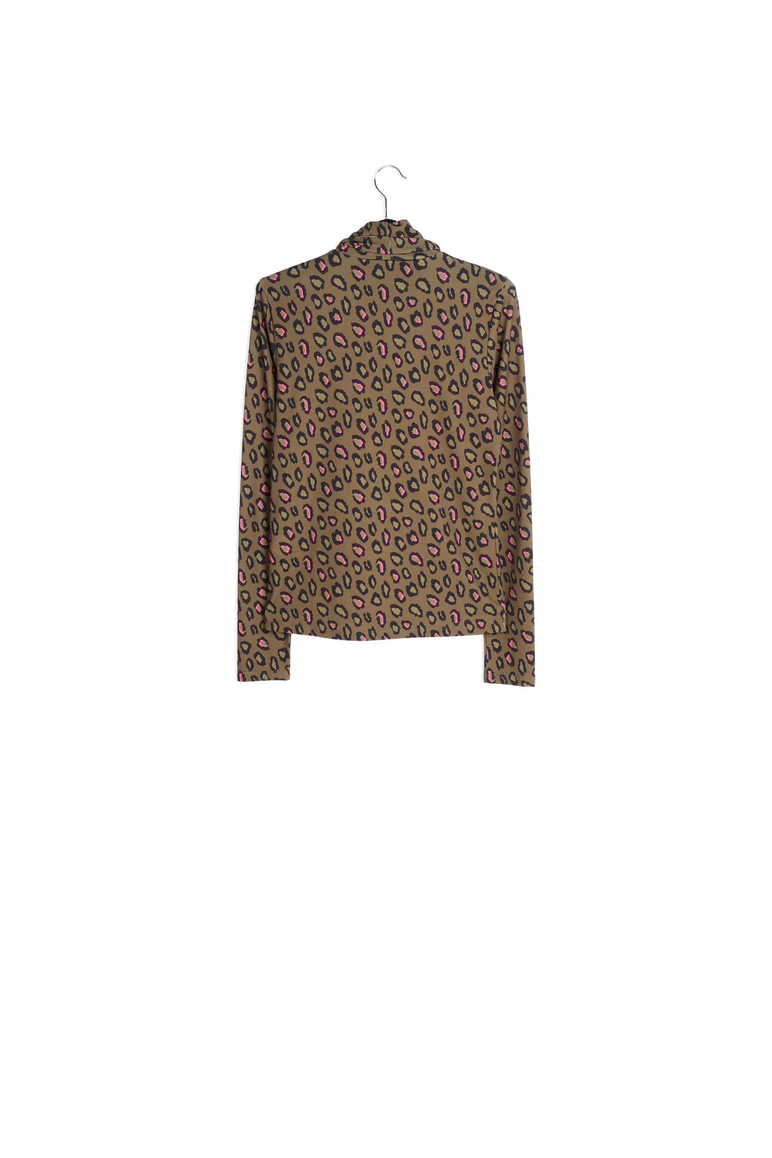 Khaki turtleneck with multicolored leopard print