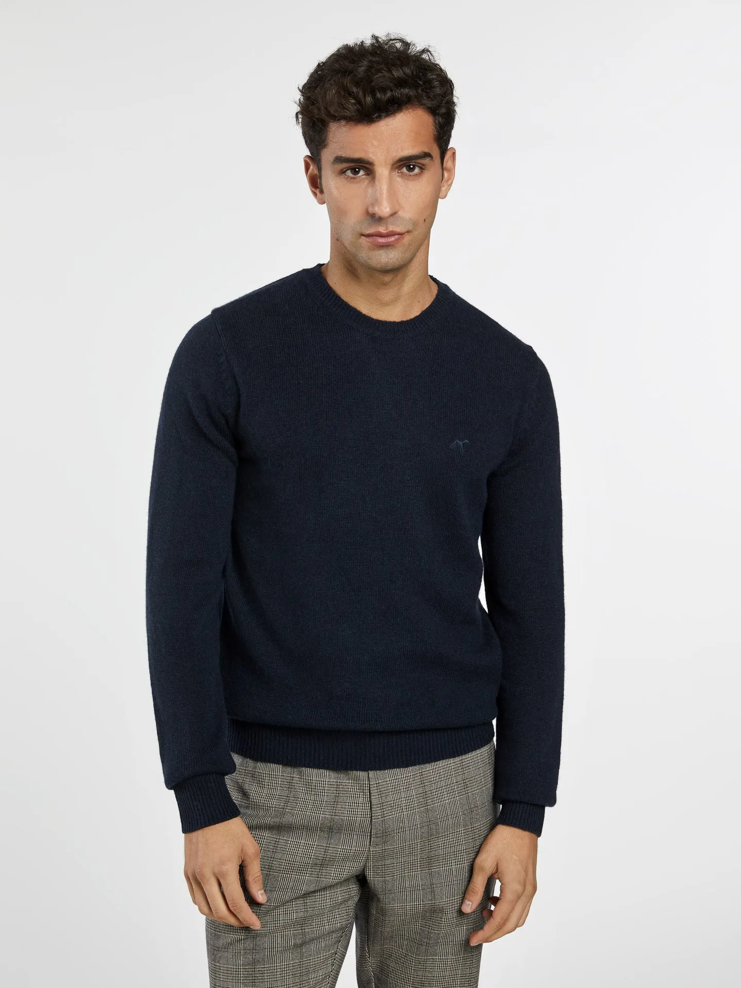 Machine washable crew neck sweater