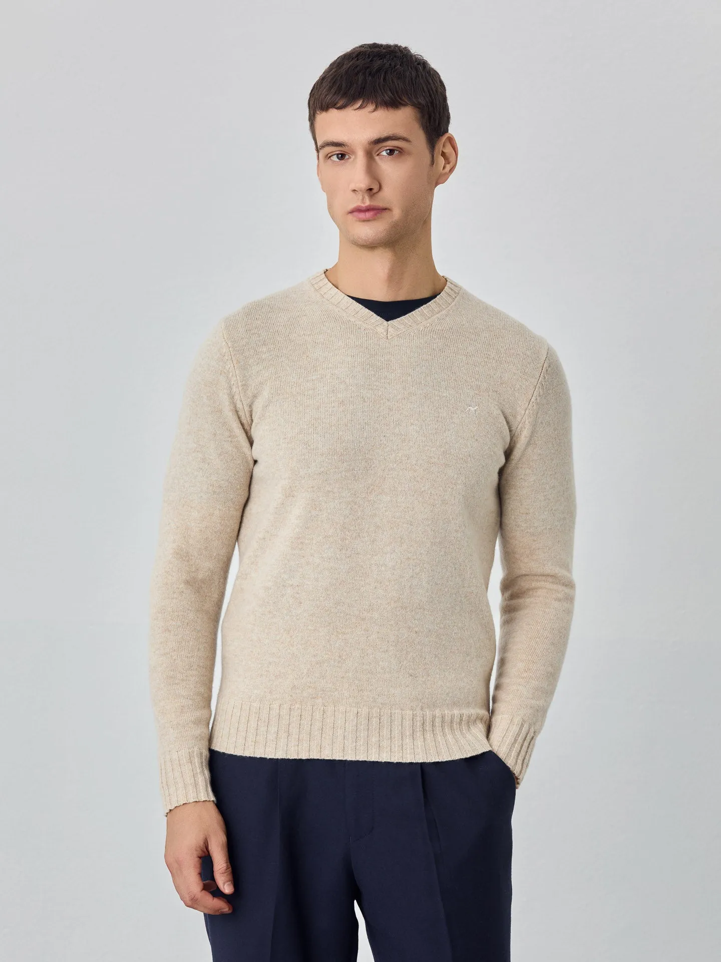 Machine Washable V-Neck Sweater With Long Sleeves In Lambswool