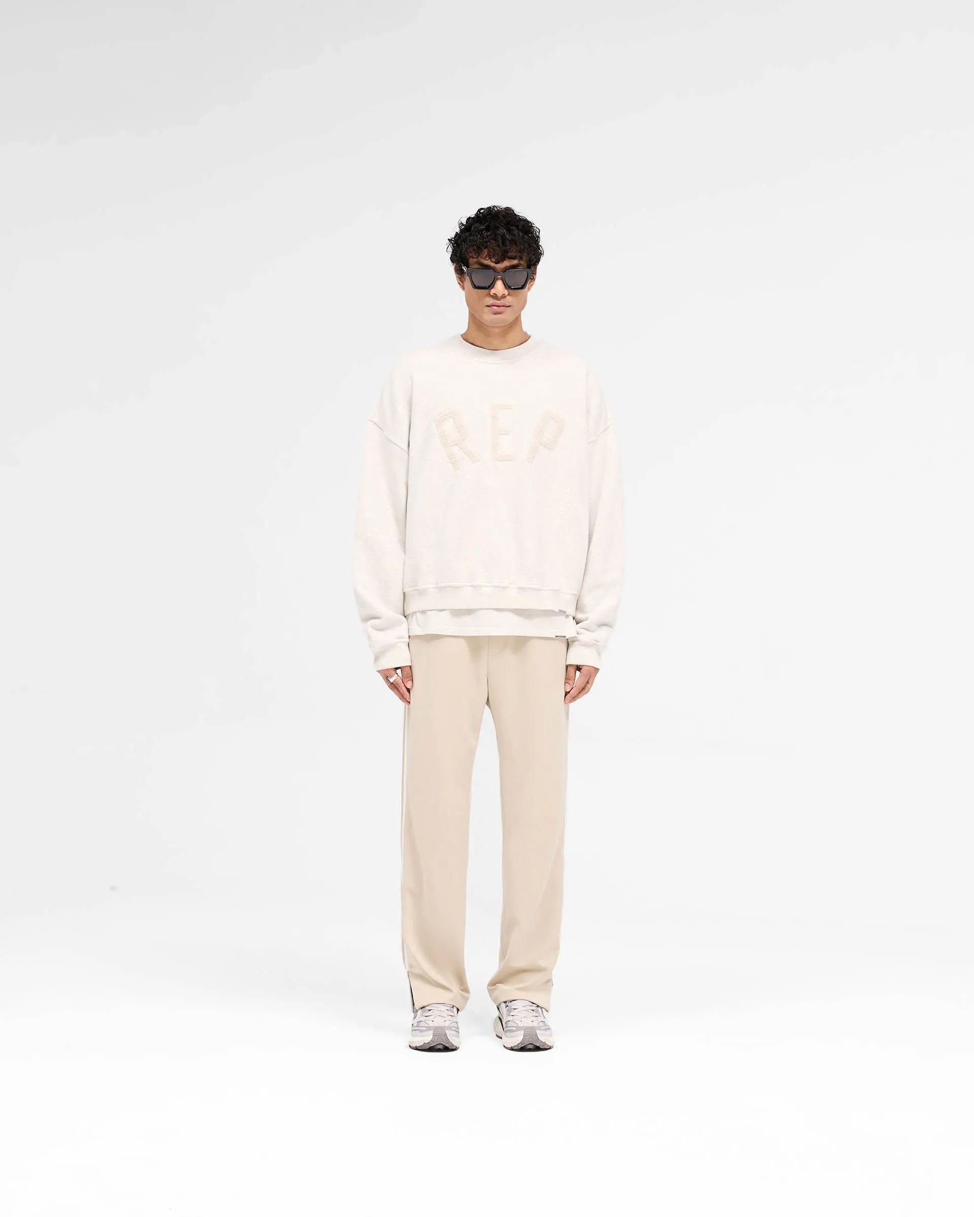 Rep Applique Sweater - Cream Marl