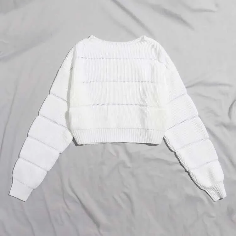 Round Neck Short Pullover Sweater