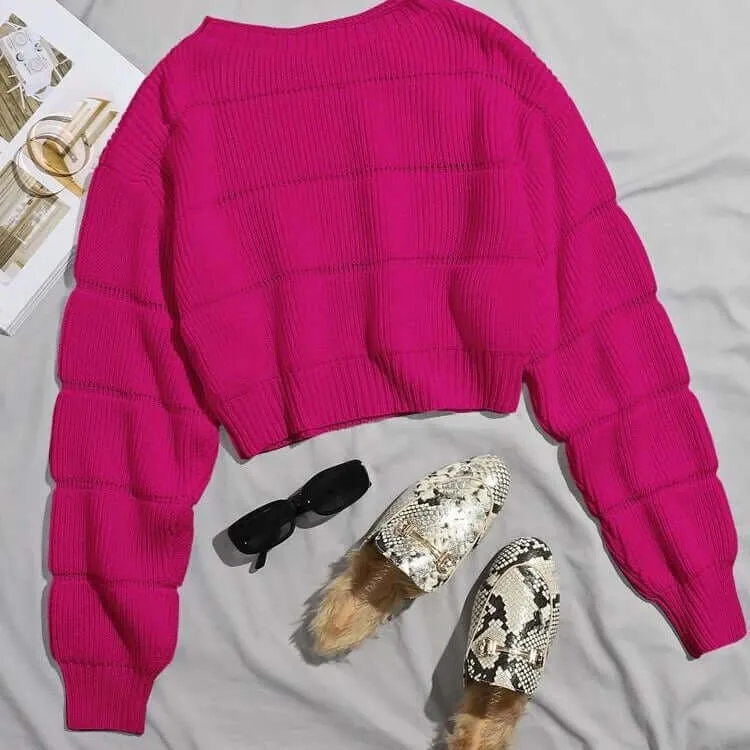 Round Neck Short Pullover Sweater