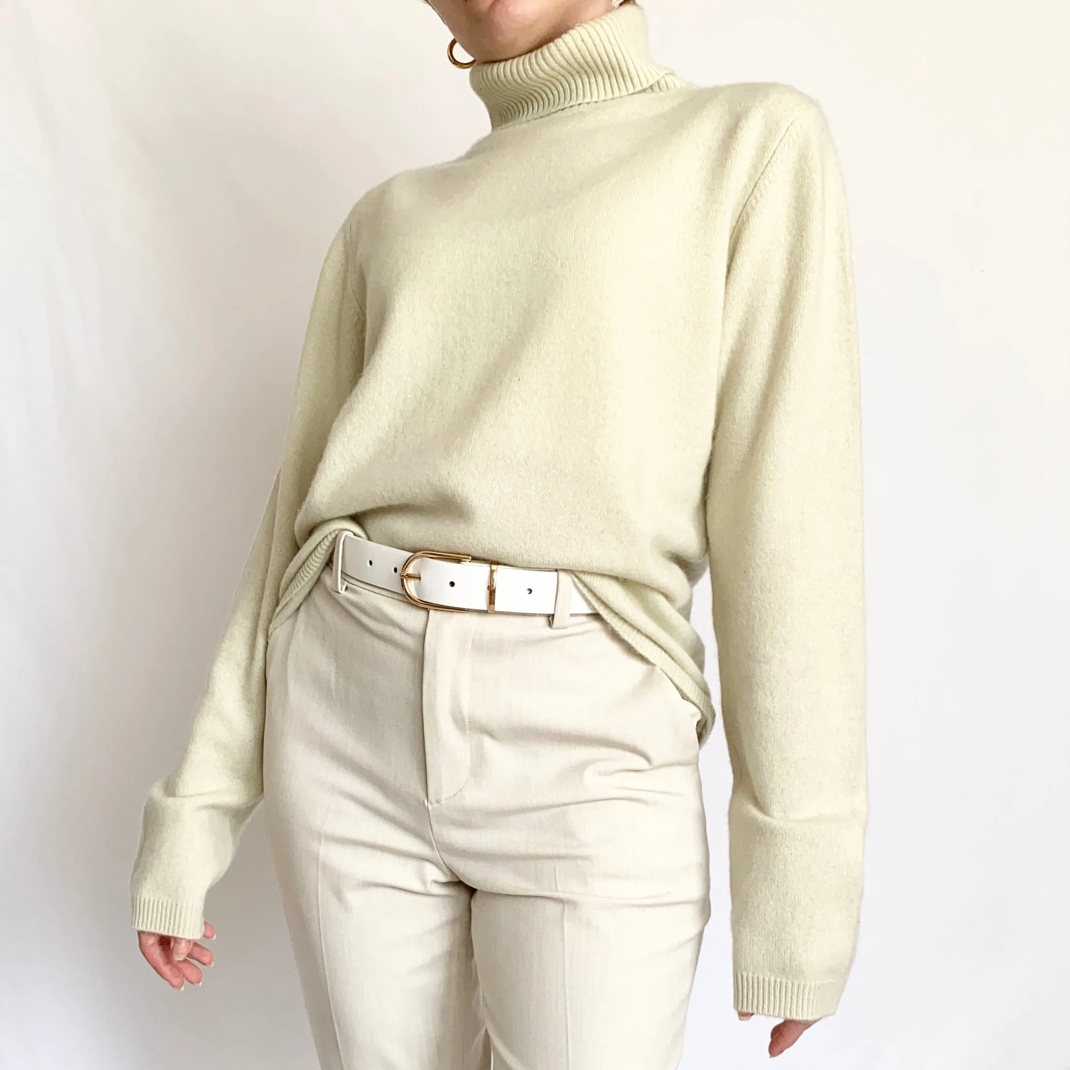 Sea-Foam Green Pure Cashmere Turtleneck Sweater (M)