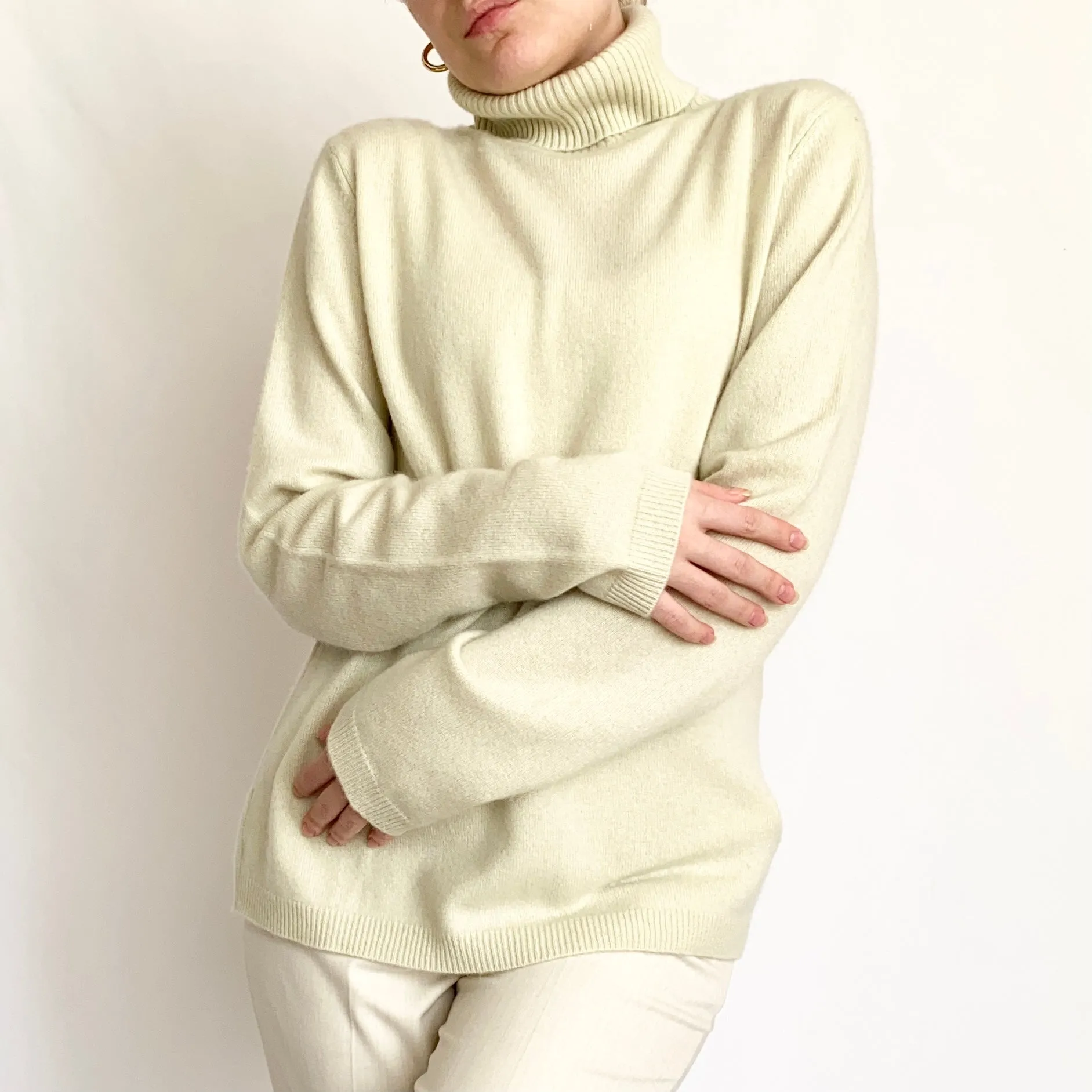 Sea-Foam Green Pure Cashmere Turtleneck Sweater (M)