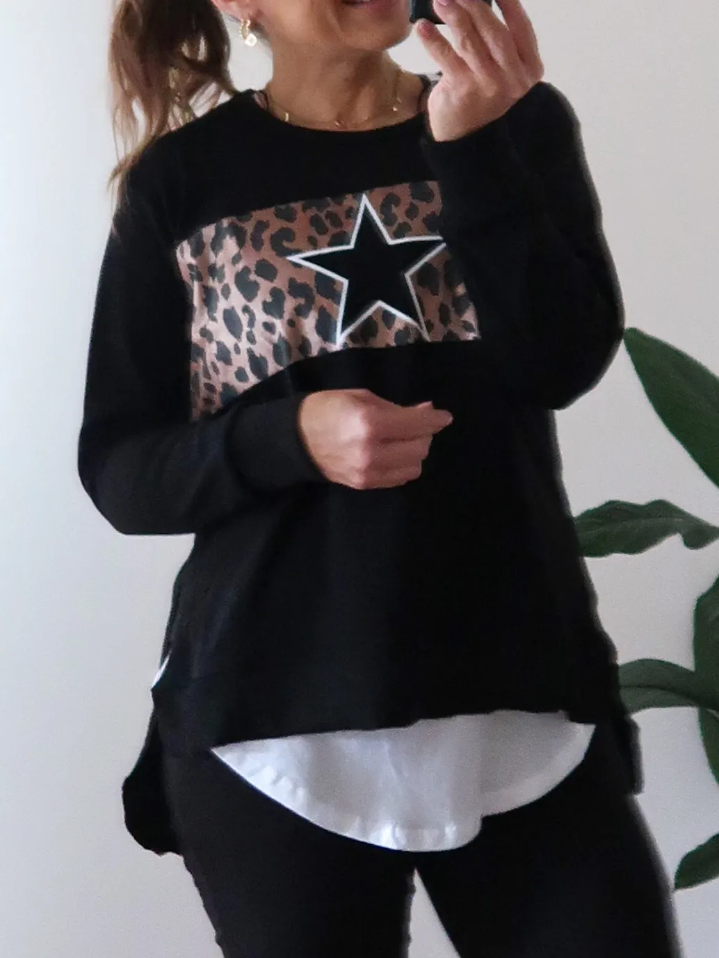 Star Sweater - Black