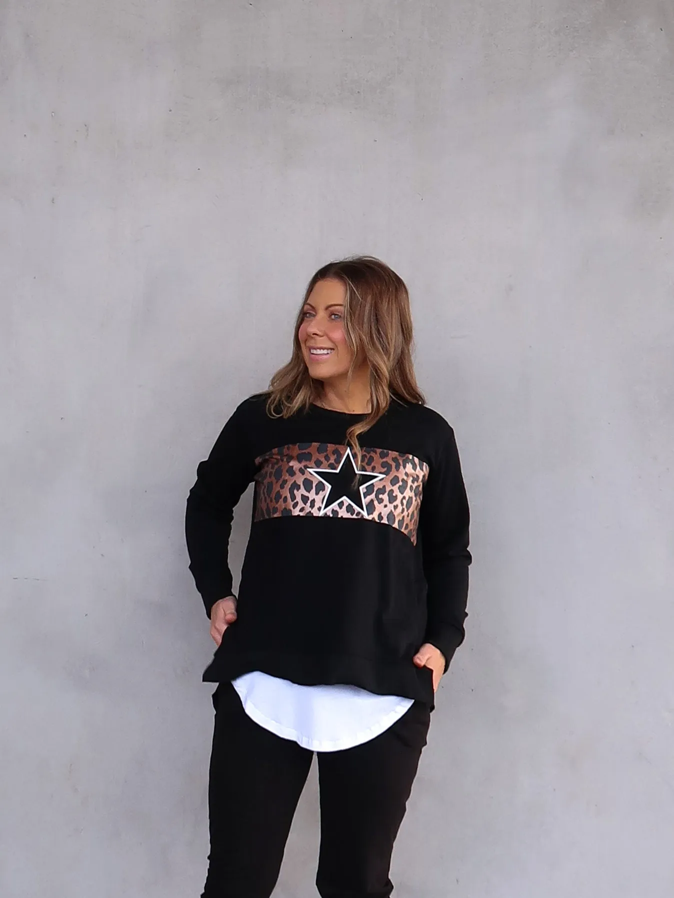 Star Sweater - Black