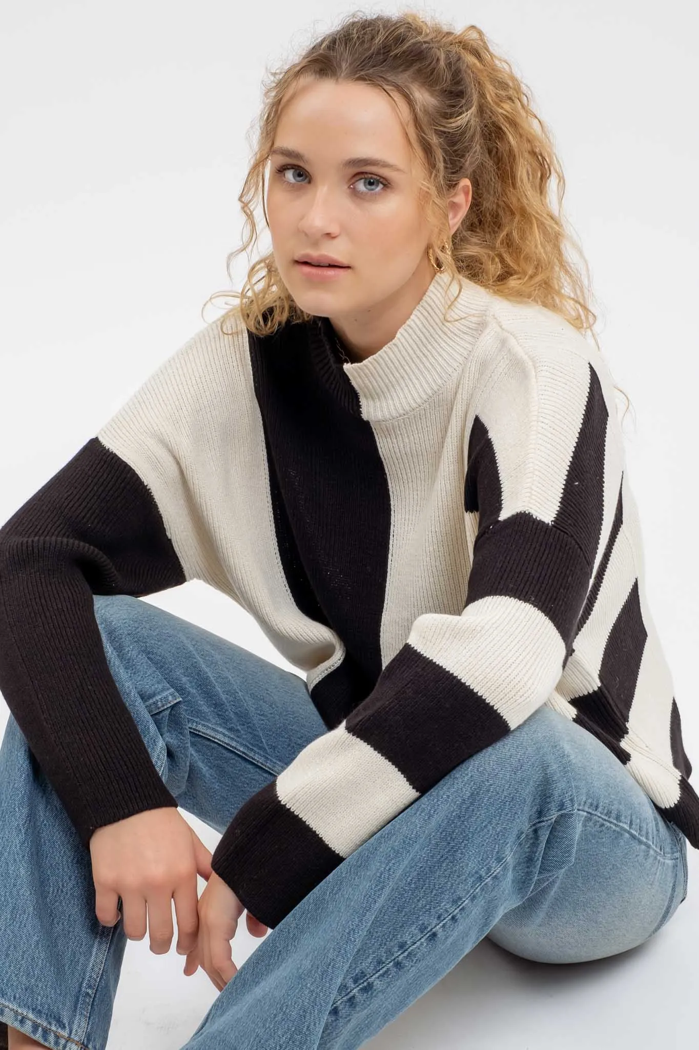 STRIPE COLORBLOCK MOCK NECK KNIT SWEATER