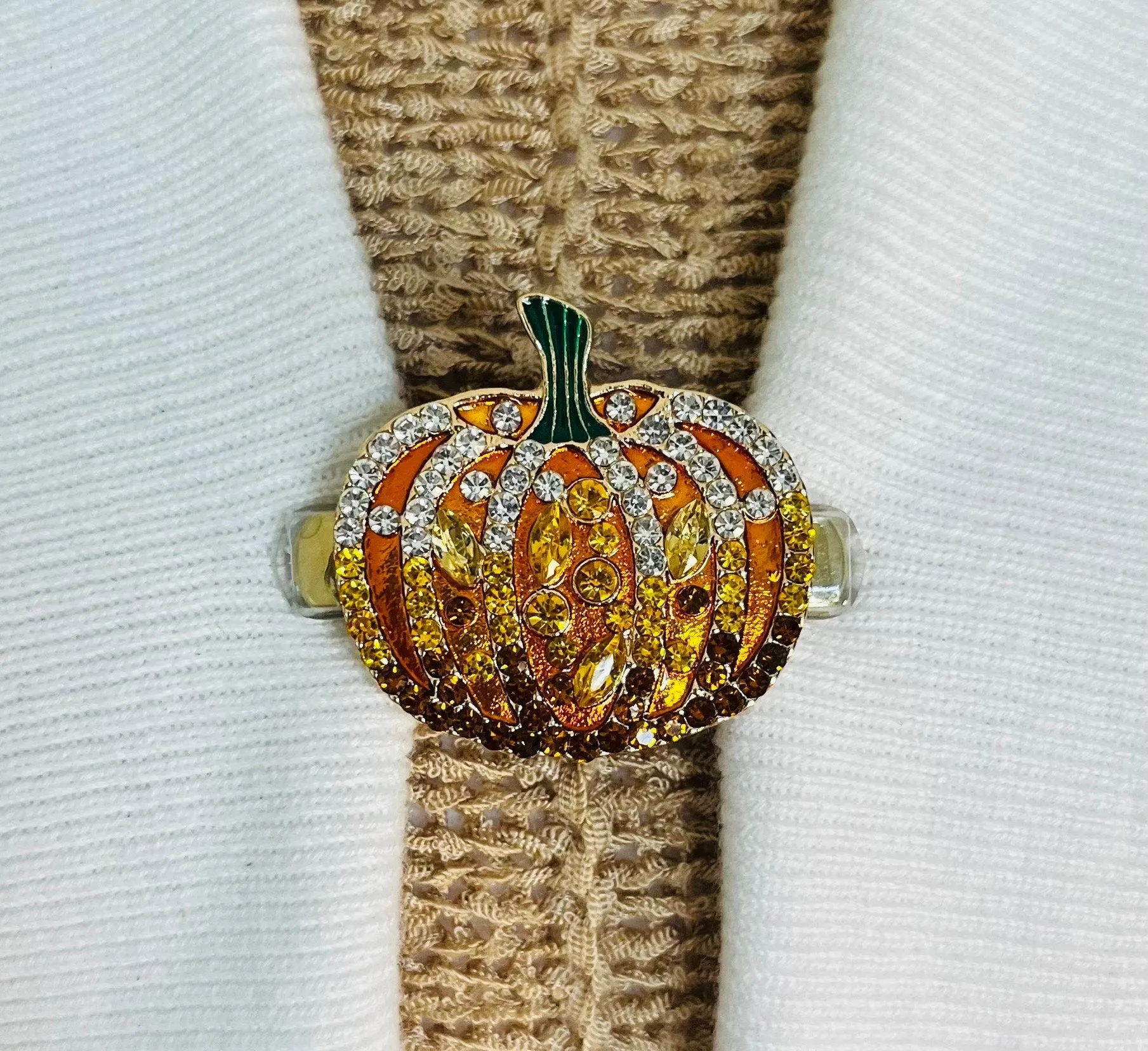 Sweater Clips Pumpkin Cardigan Clasp Fall Sweater Clip for Sweater Guard Kimono Fastener for Halloween Costume Accessories Gift for Her